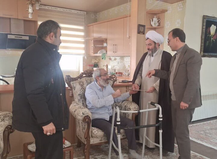 تصاویر/ اجرای طرح تجلیل از علمداران حماسه در شهرستان بیجار