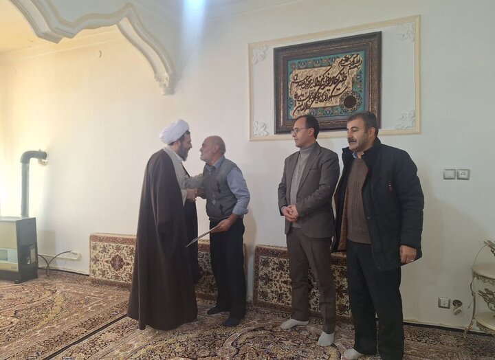 تصاویر/ اجرای طرح تجلیل از علمداران حماسه در شهرستان بیجار