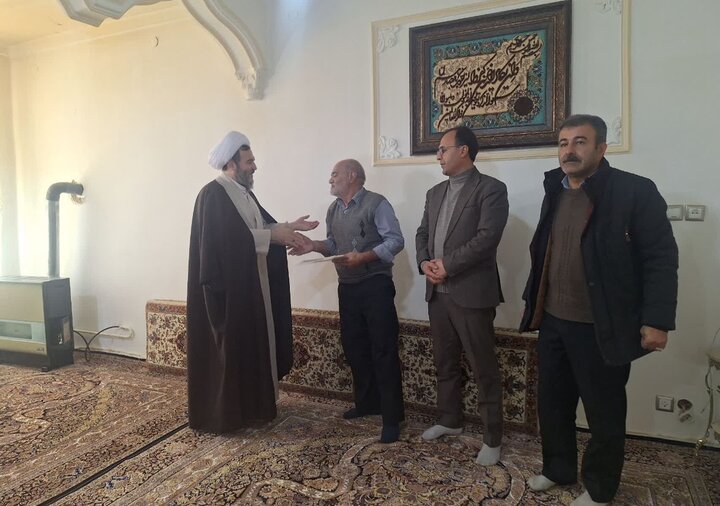 تصاویر/ اجرای طرح تجلیل از علمداران حماسه در شهرستان بیجار