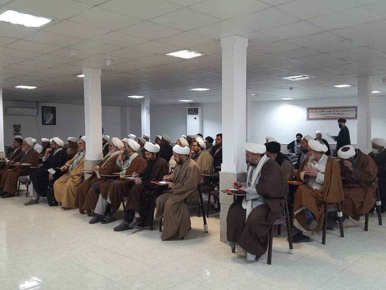 امام جماعت مسجد شدن اراده خداوند است