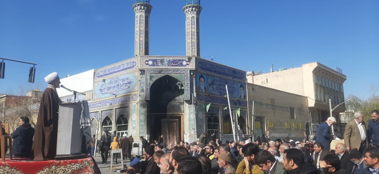 اغتشاشگران چرا مساجد را به آتش کشیدند؟/ چرا دشمن از مسجد میترسد؟