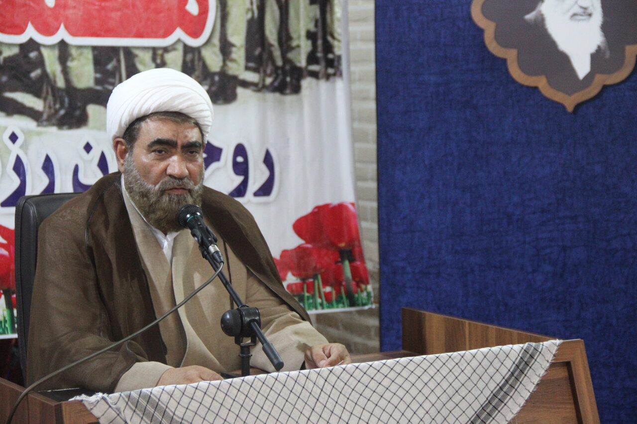 شهدا قبل از شهادت، شهید زندگی کرده‌اند