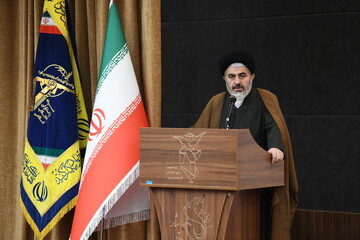 پاسداران نماد بصیرت و وفاداری در مسیر ولایت هستند