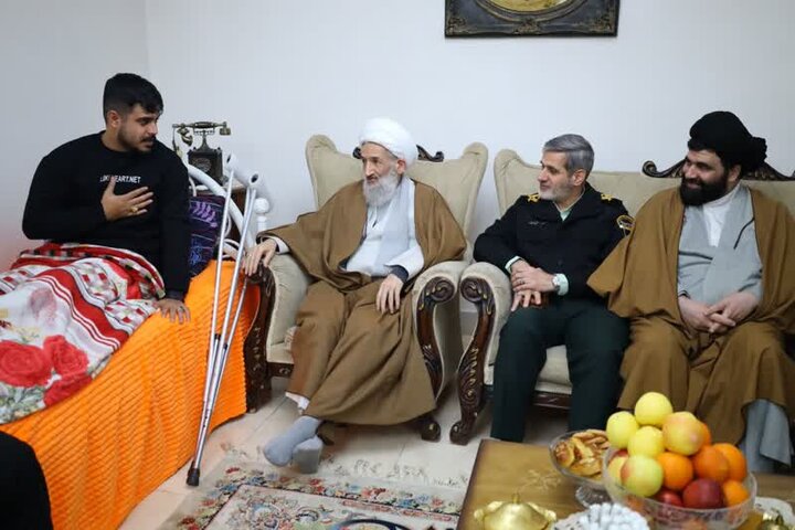 دیدار نماینده ولی‌فقیه در مازندران با جانبازان دفاع مقدس و اغتشاشات اخیر