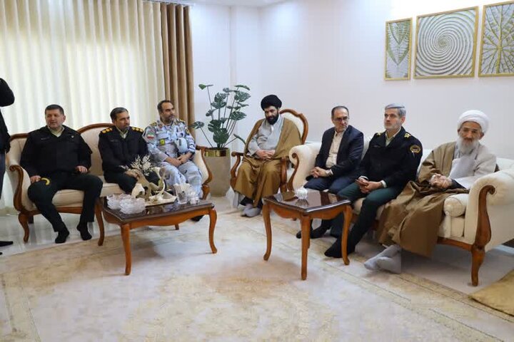 دیدار نماینده ولی‌فقیه در مازندران با جانبازان دفاع مقدس و اغتشاشات اخیر