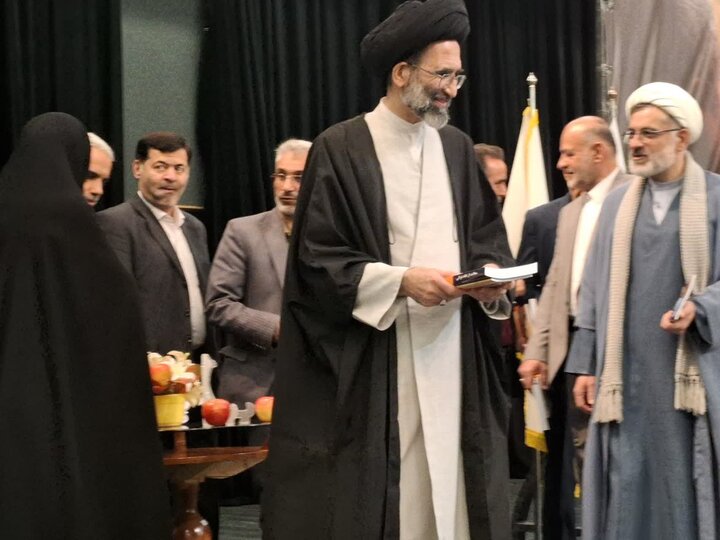 تصاویر/ جشن میلاد جانباز کربلا حضرت ابوالفضل العباس(ع) در تالار شهر کاشان