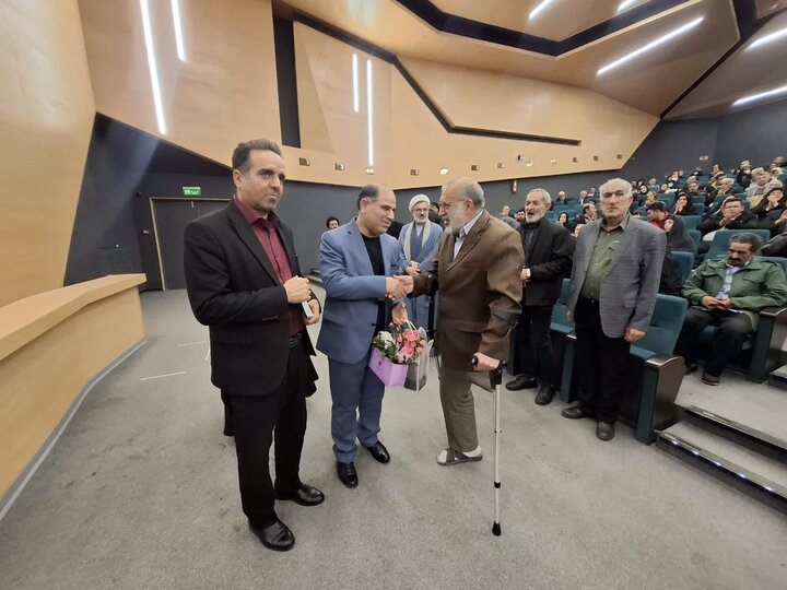 تصاویر/ جشن میلاد جانباز کربلا حضرت ابوالفضل العباس(ع) در تالار شهر کاشان