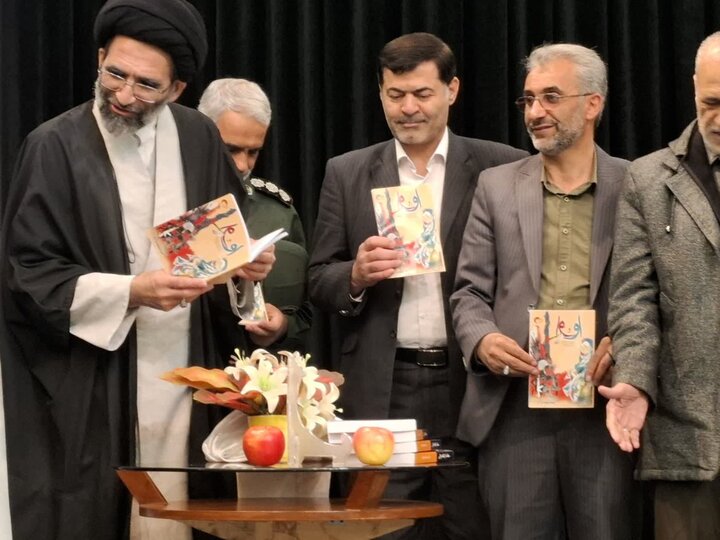 تصاویر/ جشن میلاد جانباز کربلا حضرت ابوالفضل العباس(ع) در تالار شهر کاشان