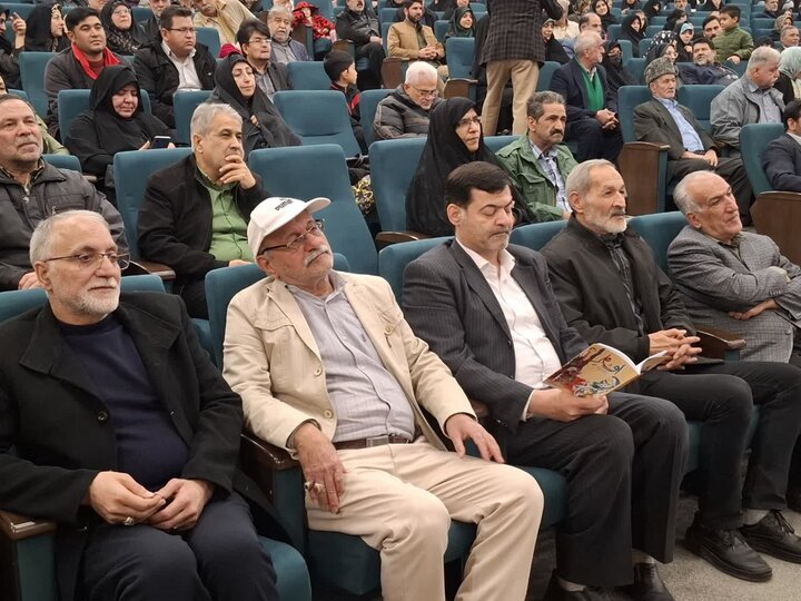 تصاویر/ جشن میلاد جانباز کربلا حضرت ابوالفضل العباس(ع) در تالار شهر کاشان