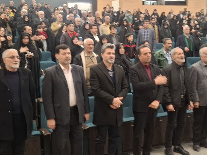 تصاویر/ جشن میلاد جانباز کربلا حضرت ابوالفضل العباس(ع) در تالار شهر کاشان