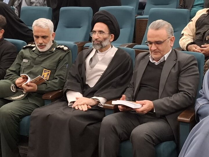 تصاویر/ جشن میلاد جانباز کربلا حضرت ابوالفضل العباس(ع) در تالار شهر کاشان