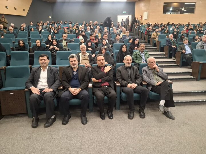 تصاویر/ جشن میلاد جانباز کربلا حضرت ابوالفضل العباس(ع) در تالار شهر کاشان