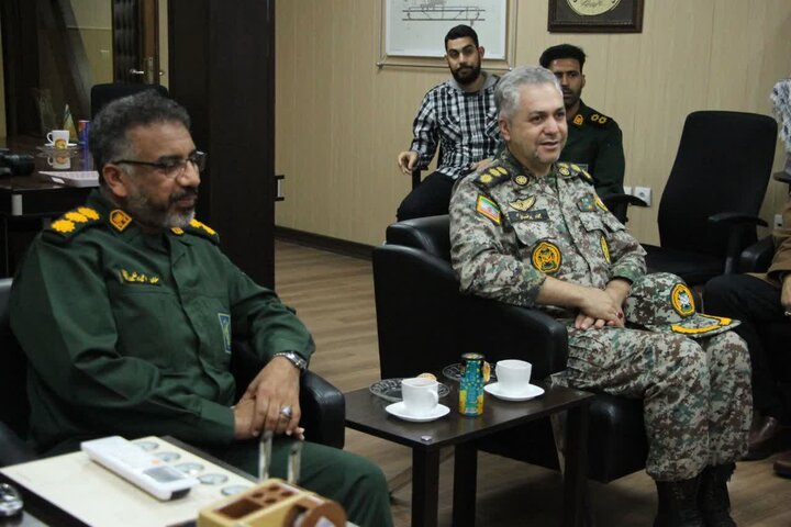 تصاویر| دیدار امام جمعه کیش با پاسداران یگان حفاظت هواپیمایی