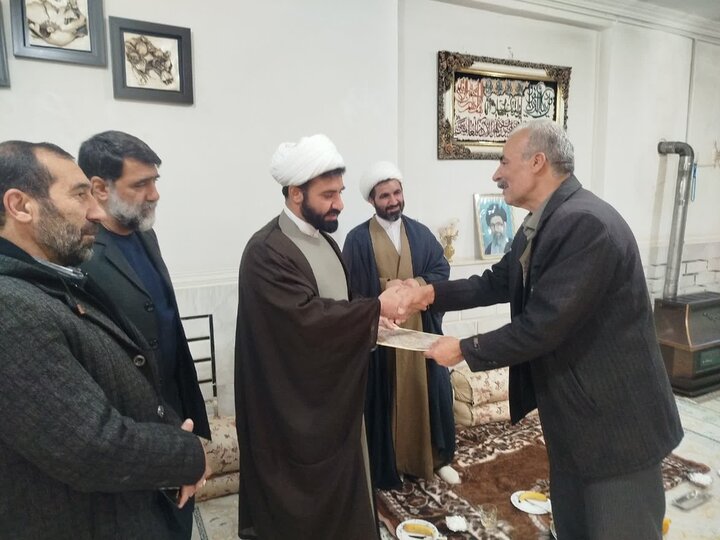 تصاویر/دیدار امام جمعه نورآباد با جانبازان