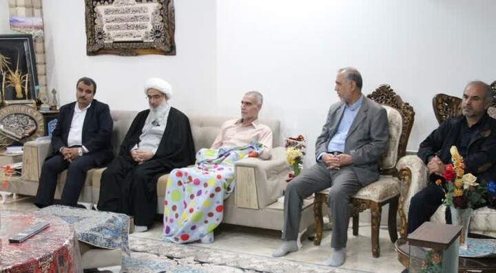تصاویر/ دیدار امام جمعه بوشهر با جانبازان