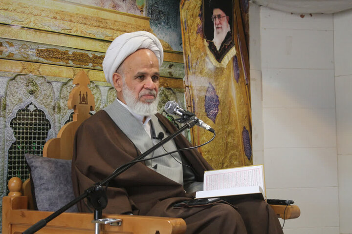 سخنرانی حجت‌الاسلام والمسلمین شیخ‌بهایی در مدرسه علمیه امام مهدی