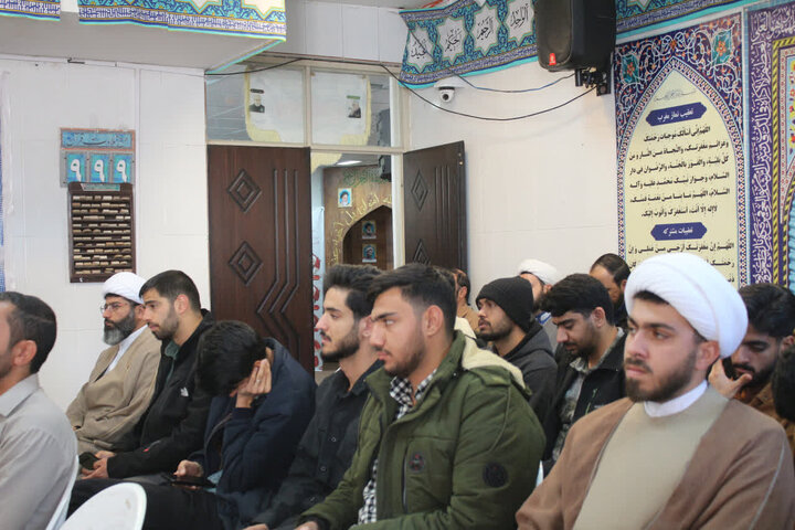 سخنرانی حجت‌الاسلام والمسلمین شیخ‌بهایی در مدرسه علمیه امام مهدی