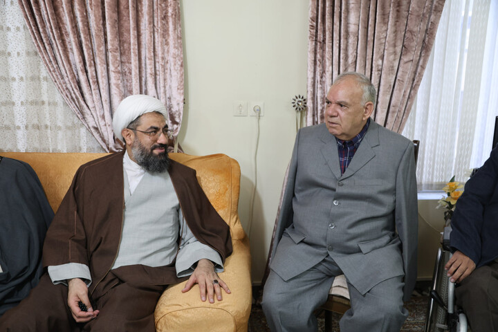 تصاویر / تقدیر نماینده ولی فقیه در استان همدان از جانبازان 70 درصد