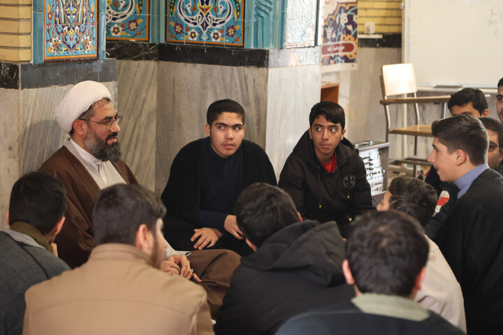 تصاویر / حضور نماینده ولی فقیه در استان همدان در جمع طلاب مدارس علمیه زنگنه و امام سجاد(ع)