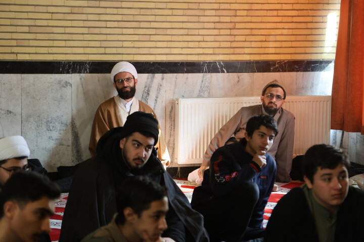 تصاویر / حضور نماینده ولی فقیه در استان همدان در جمع طلاب مدارس علمیه زنگنه و امام سجاد(ع)