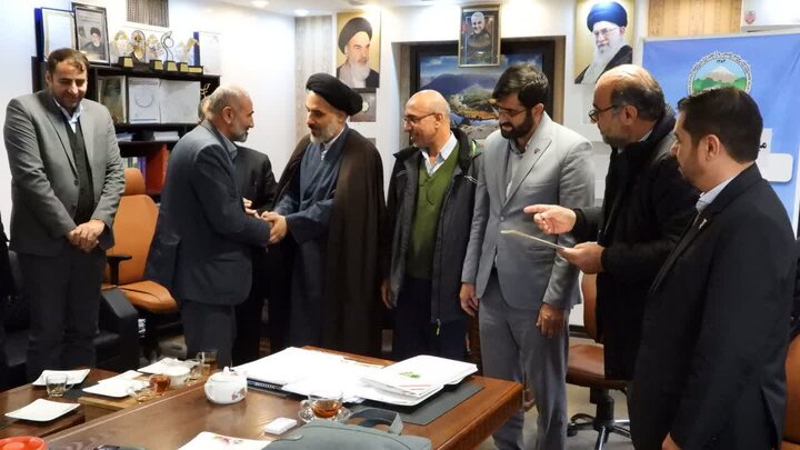 آیین تجلیل از ایثارگران منابع طبیعی و آبخیزداری چهارمحال و بختیاری
