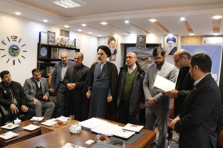 آیین تجلیل از ایثارگران منابع طبیعی و آبخیزداری چهارمحال و بختیاری
