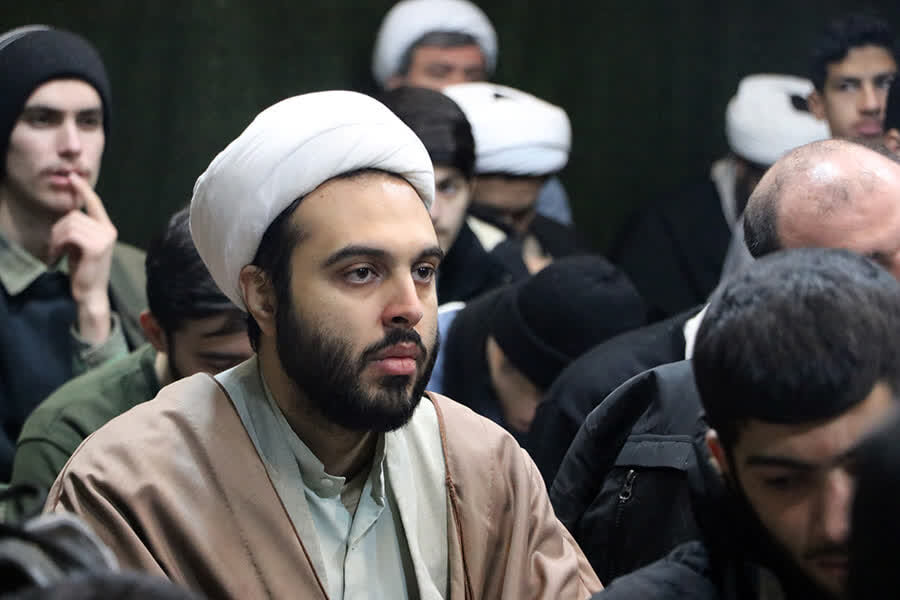 حضرت عباس(ع) الگوی کامل علم و بندگی الهی است