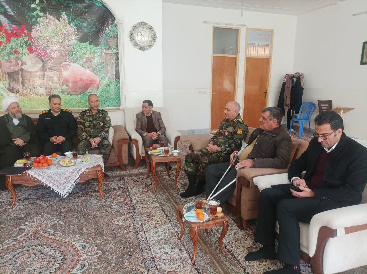 دیدار امام جمعه آران و بیدگل با تعدادی از جانبازان+تصاویر