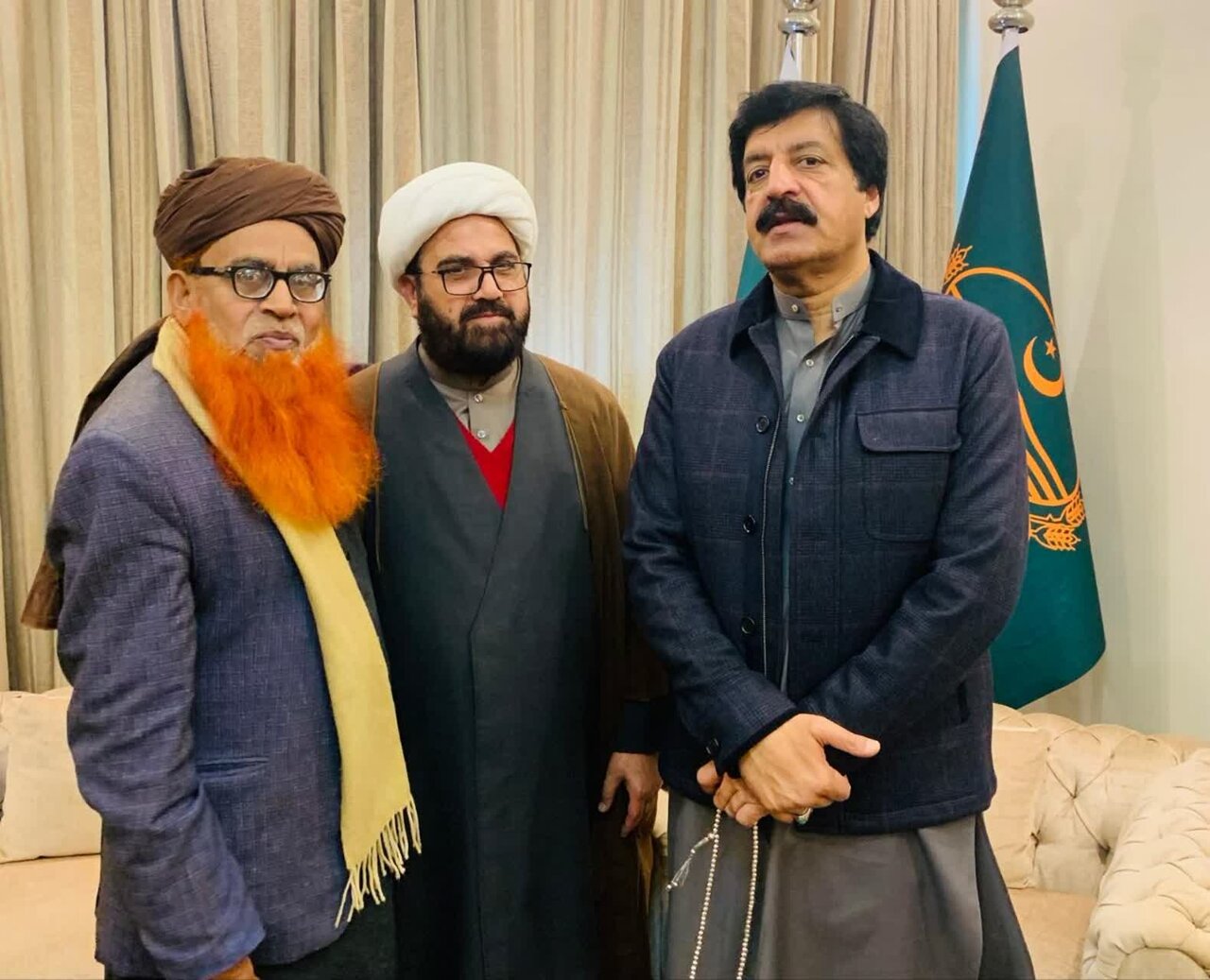 علامہ اشفاق وحیدی کی حافظ اقبال رضوی کے ہمراہ گورنر پنجاب سے ملاقات / مختلف امور پر تبادلۂ خیال