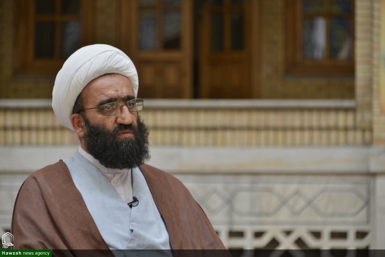 تعرض به اموال مردم و کشتن افراد بی‌گناه مخالف عقل و هنجارهای انسانی است