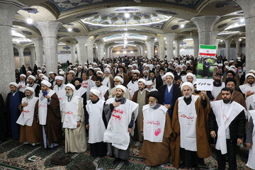 فیلم | گفت‌وگوی خبرنگار حوزه با شرکت کنندگان در اجتماع حوزویان در دفاع از قرآن و مقدسات