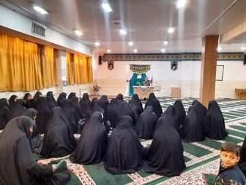 برگزاری جشن و نشست تبیینی اعیاد شعبانیه در مدرسه علمیه فاطمه‌الزهرا(س) ساوه