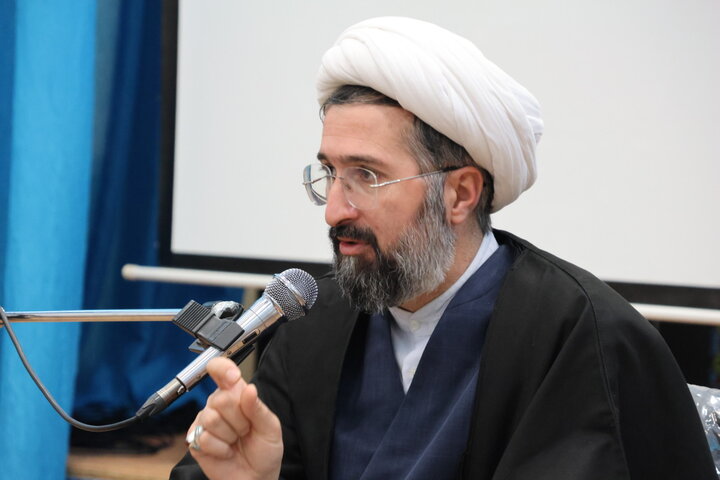 دیدار رئیس اداره نخبگان و استعدادهای برتر حوزه علمیه خراسان با طلاب مدرسه علمیه امیرالمؤمنین(ع) بیرجند