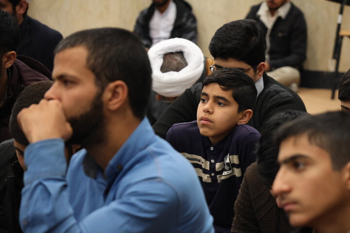 دیدار رئیس اداره نخبگان و استعدادهای برتر حوزه علمیه خراسان با طلاب مدرسه علمیه امیرالمؤمنین(ع) بیرجند