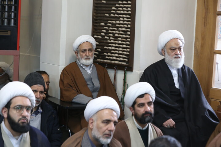 تصاویر / خروش حوزویان اصفهان در محکومیت اهانت به قرآن و مقدسات اسلامی و رهبری