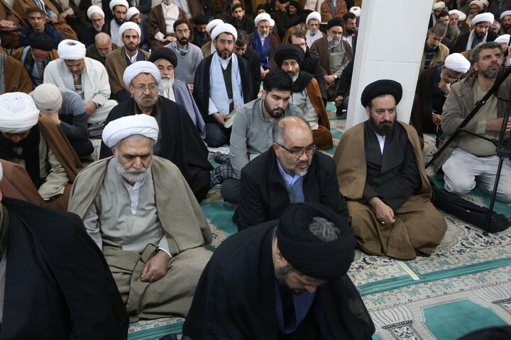 تصاویر / خروش حوزویان اصفهان در محکومیت اهانت به قرآن و مقدسات اسلامی و رهبری