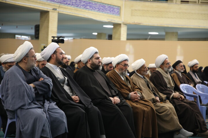 تصاویر/  خروش حوزویان ارومیه درمحکومیت اهانت به قرآن ومقدسات اسلامی