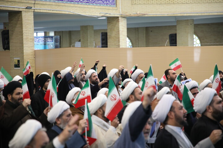 تصاویر/  خروش حوزویان ارومیه درمحکومیت اهانت به قرآن ومقدسات اسلامی