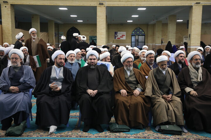 تصاویر/  خروش حوزویان ارومیه درمحکومیت اهانت به قرآن ومقدسات اسلامی