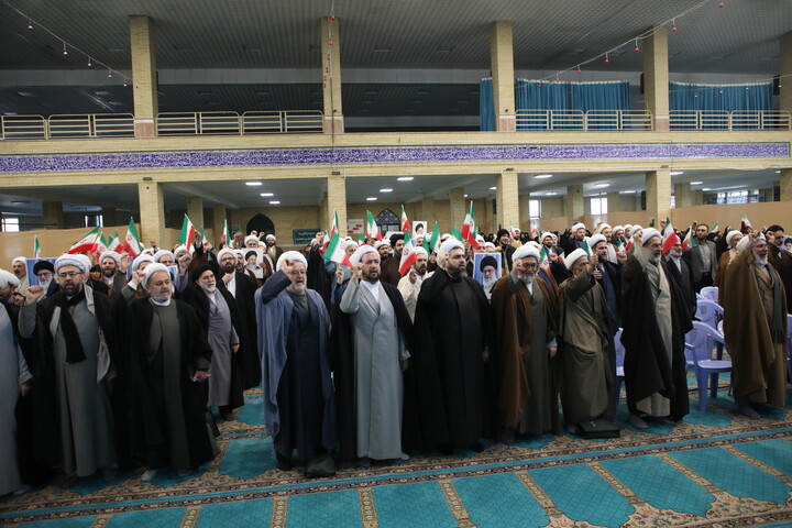 تصاویر/  خروش حوزویان ارومیه درمحکومیت اهانت به قرآن ومقدسات اسلامی