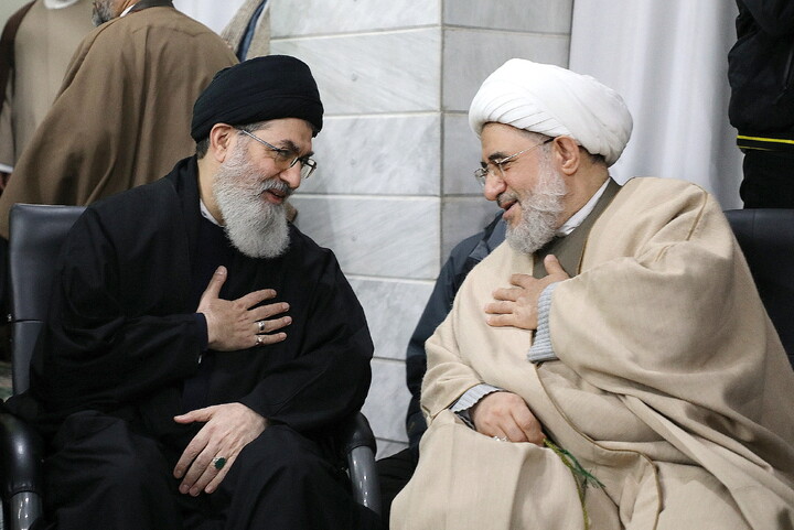 تصاویر/ خروش حوزویان در دفاع از قرآن و مقدسات