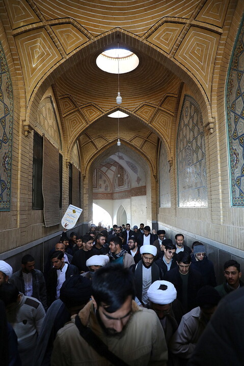 تصاویر/ خروش حوزویان در دفاع از قرآن و مقدسات