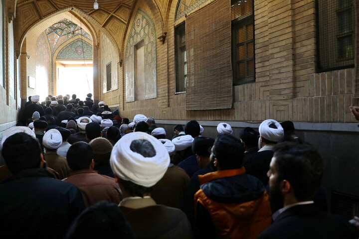 تصاویر/ خروش حوزویان در دفاع از قرآن و مقدسات