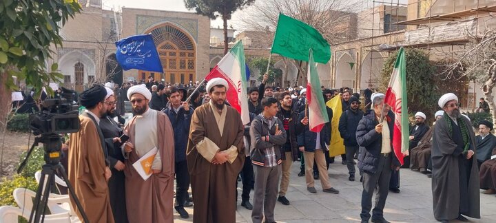 تصاویر/ خروش حوزویان تهران در محکومیت جسارت به قرآن کریم و مقدسات اسلامی و ملی