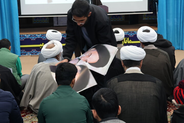 تصاویر/تجمع اعتراضی طلاب و روحانیون بیرجند در دفاع از قرآن و رهبر معظم انقلاب