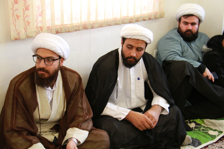 تصاویر/ خروش حوزویان چهارمحادر محکومیت اهانت به قرآن و مقدسات اسلامی و حمایت از رهبری