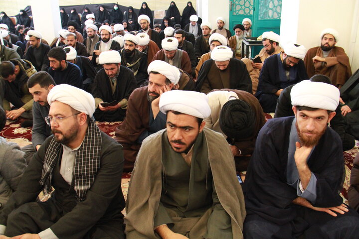 تصاویر/ خروش حوزویان چهارمحادر محکومیت اهانت به قرآن و مقدسات اسلامی و حمایت از رهبری