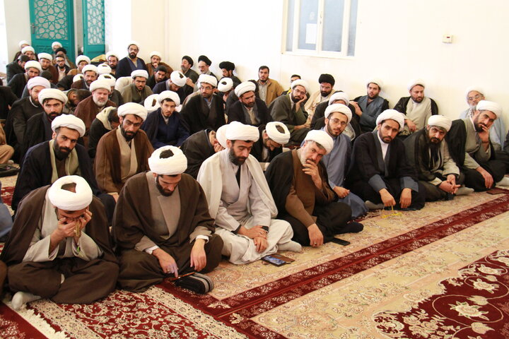 تصاویر/ خروش حوزویان چهارمحادر محکومیت اهانت به قرآن و مقدسات اسلامی و حمایت از رهبری