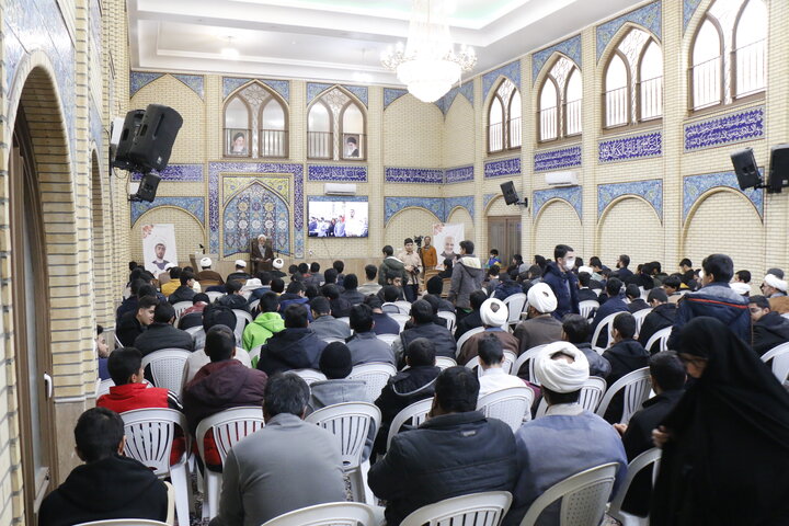 حضور پرشور اساتید و طلاب حوزه‌های علمیه برادران در مدرسه علمیه صالحیه کرمان
