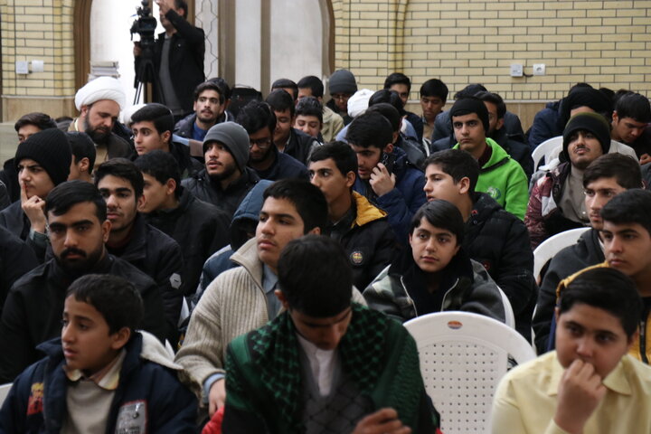 حضور پرشور اساتید و طلاب حوزه‌های علمیه برادران در مدرسه علمیه صالحیه کرمان